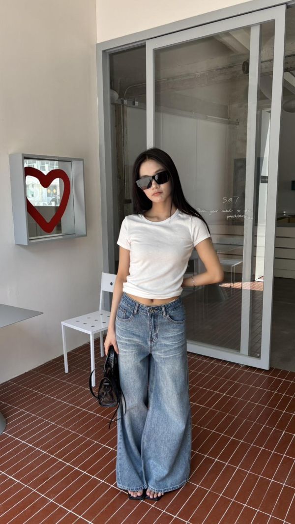 藍色直筒闊腿褲 