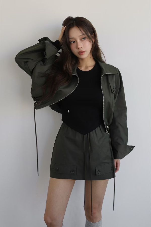 S09.短版抽繩外套 