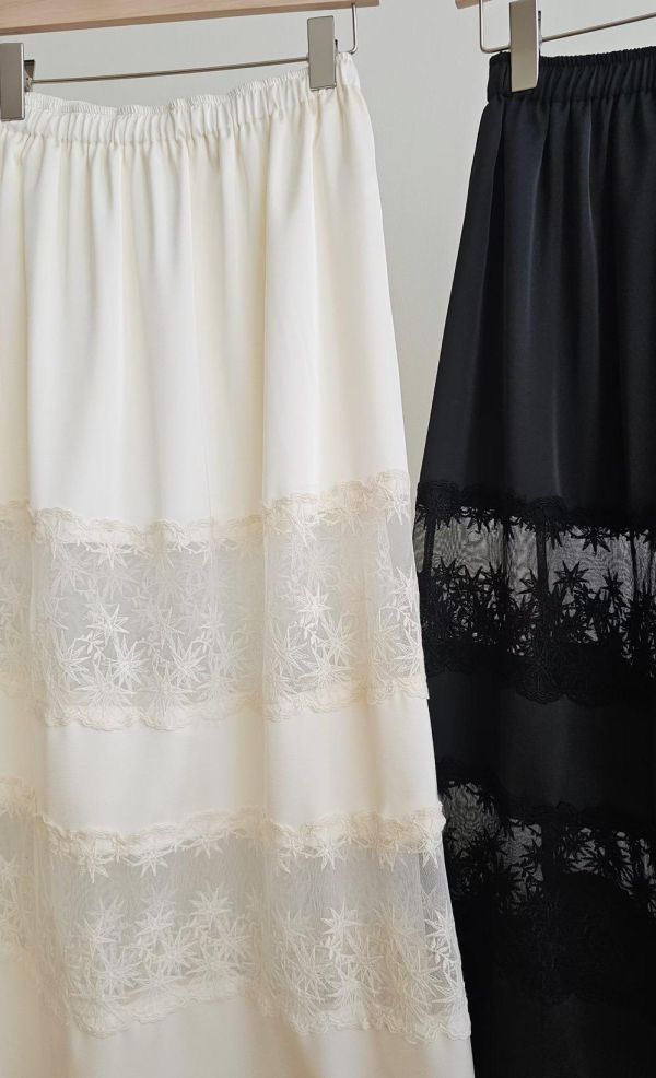 星星蕾絲緞面長裙 