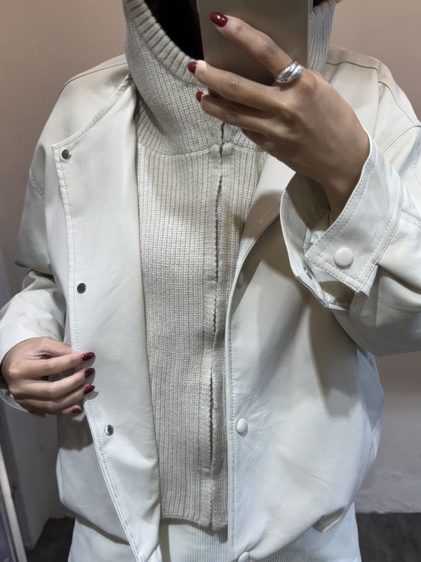 鴨絨90%角蛋白皮外套（米色） 