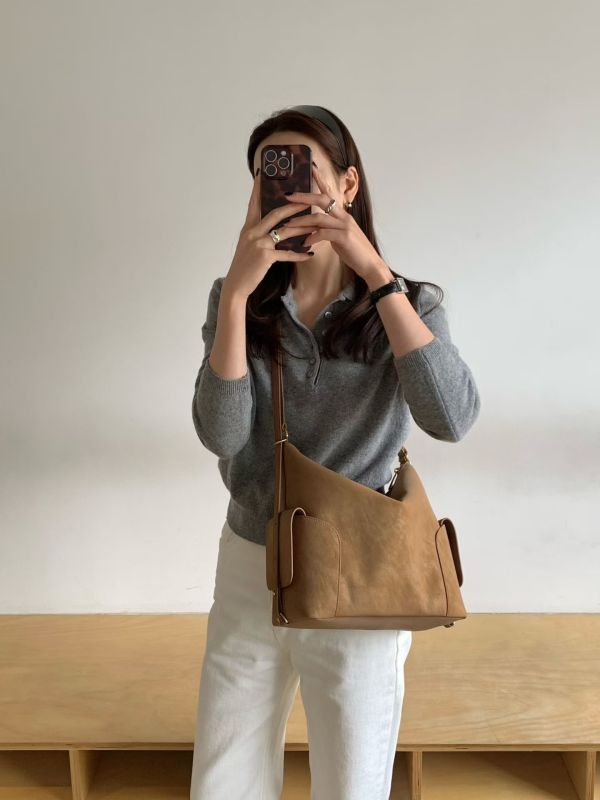 檔口獨家訂製三用擦牛皮包（奶茶色） 