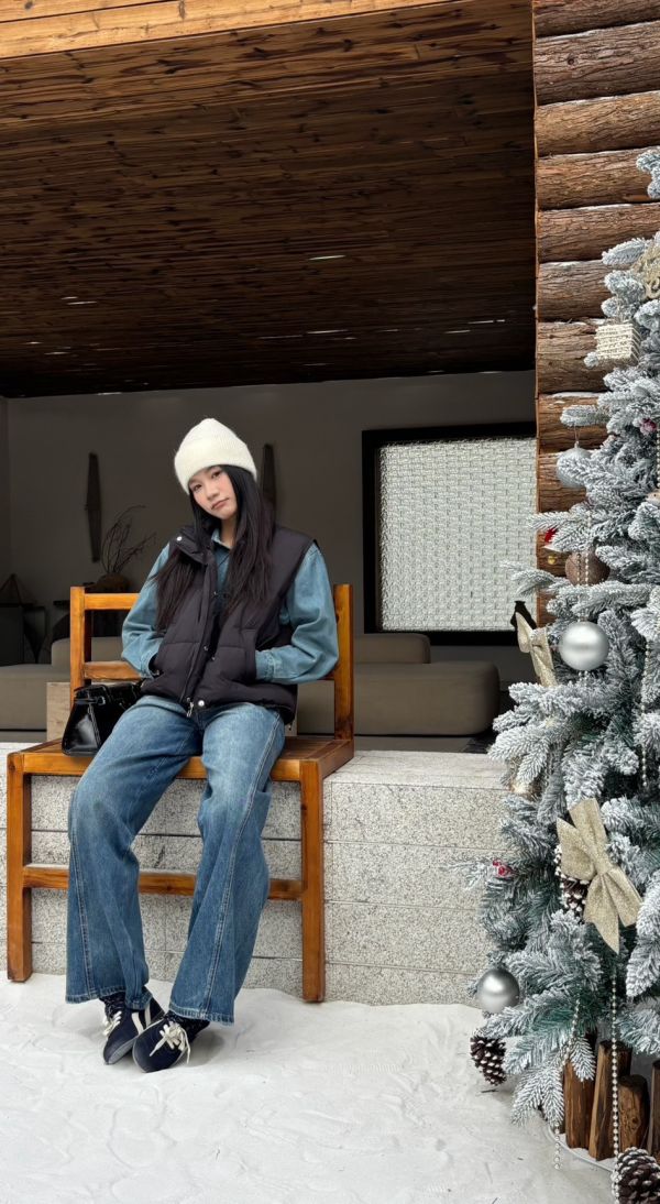 鴨絨背心＋高領打底上衣（黑） 