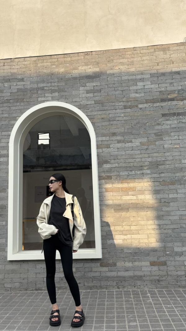 雲感羊紋軟糯廓形皮外（奶白） 