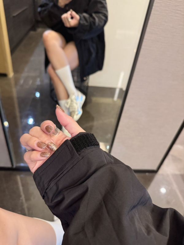 H23.雙口袋防風外套 