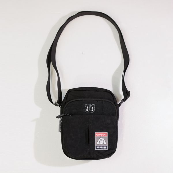 POKO ポコ大王 EYES SHOULDER BAG 防潑水斜背小包 ポコ大王 EYES SHOULDER BAG 防潑水斜背小包