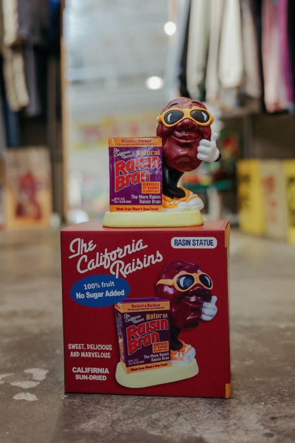California Raisins 加州葡萄乾人雕像筆筒 California Raisins
加州葡萄乾人雕像筆筒