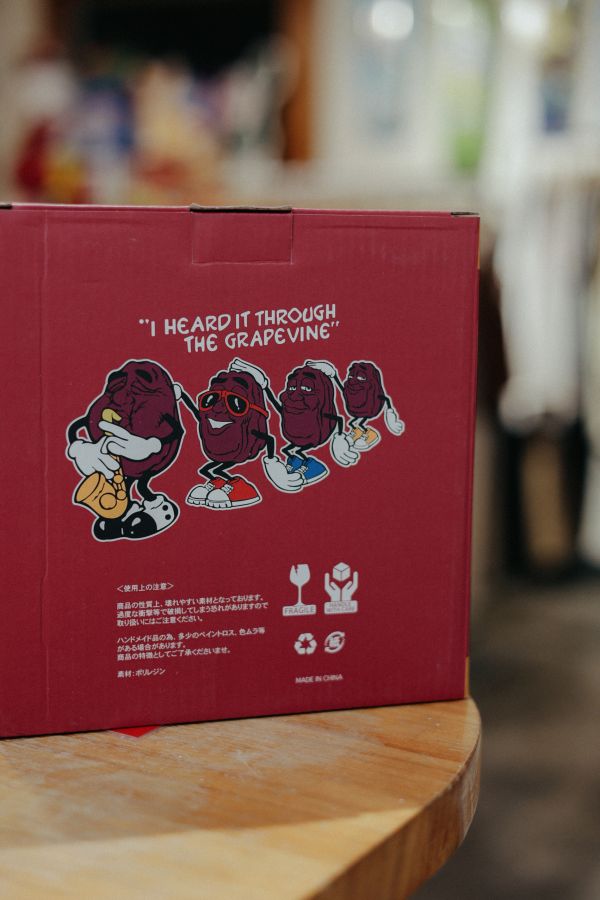 California Raisins 加州葡萄乾人雕像筆筒 California Raisins
加州葡萄乾人雕像筆筒