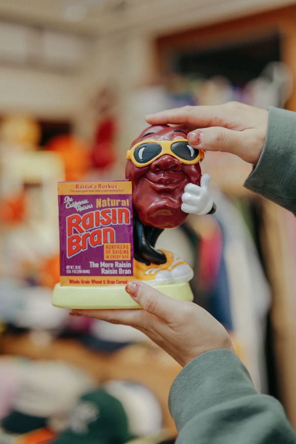 California Raisins 加州葡萄乾人雕像筆筒 California Raisins
加州葡萄乾人雕像筆筒