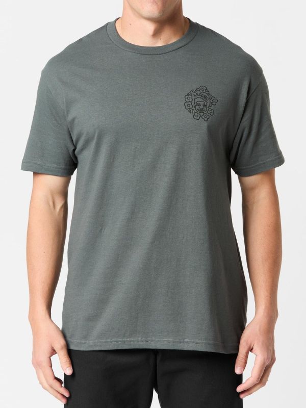 Krooked MG T-Shirt / (灰) Krooked MG T-Shirt / (灰)