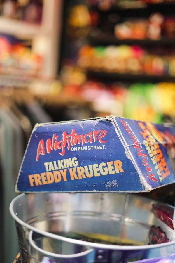 A Nightmare on Elm Street《半夜鬼上床》Freddy Krueger 佛萊迪 A Nightmare on Elm Street《半夜鬼上床》Freddy Krueger 佛萊迪