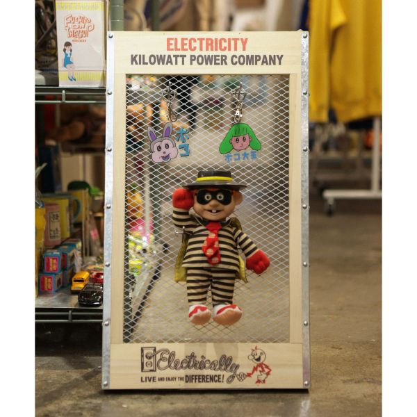 POPEYE / FEPC / PEPBOYS 木框網型展示架 POPEYE / FEPC / PEPBOYS 木框網型展示架