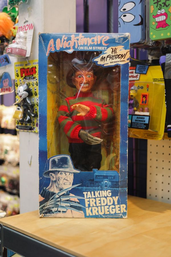 A Nightmare on Elm Street《半夜鬼上床》Freddy Krueger 佛萊迪 A Nightmare on Elm Street《半夜鬼上床》Freddy Krueger 佛萊迪