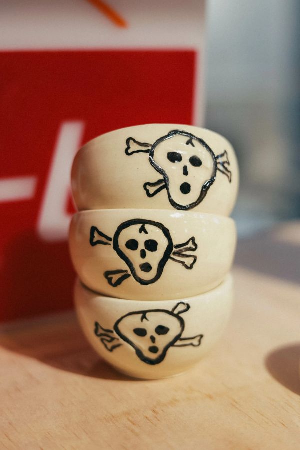 DANNY D'S Mud Shop 手工小茶杯 / (SKULL) DANNY D'S Mud Shop 手工小茶杯 / (SKULL)
