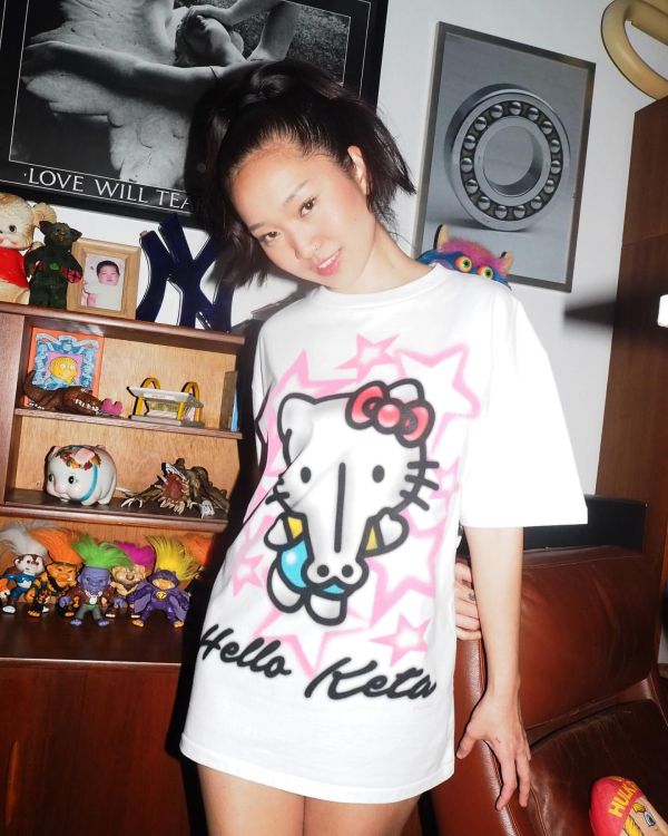 HWBD HELLO KETA TEE / (白) HWBD HELLO KETA TEE / (白)