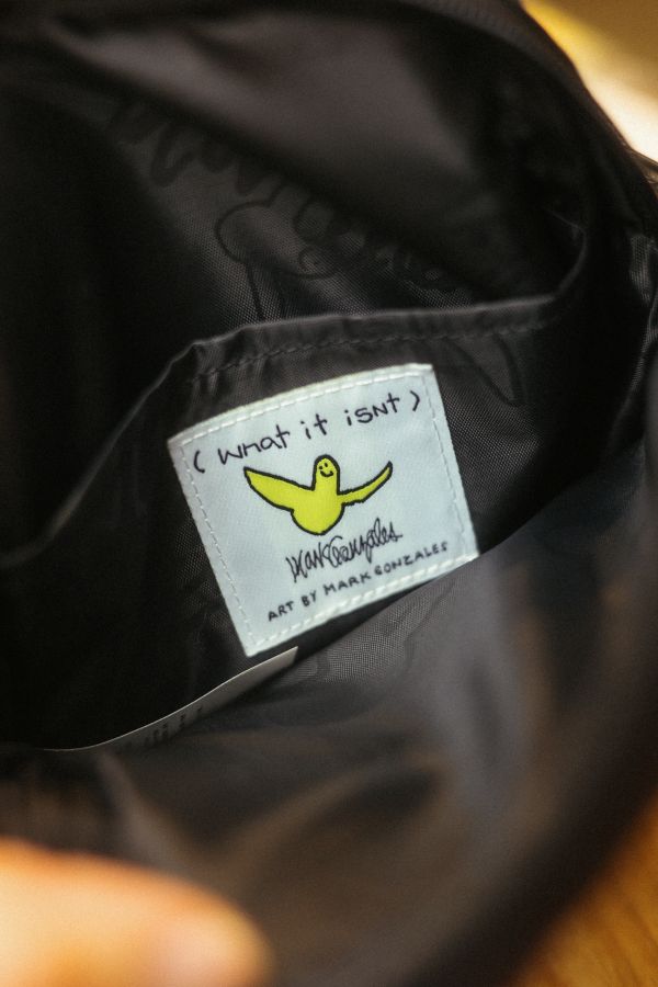 MARK GONZALES (what it isnt) SHOULDER BAG 斜肩小包 MARK GONZALES (what it isnt)

SHOULDER BAG 斜肩小包