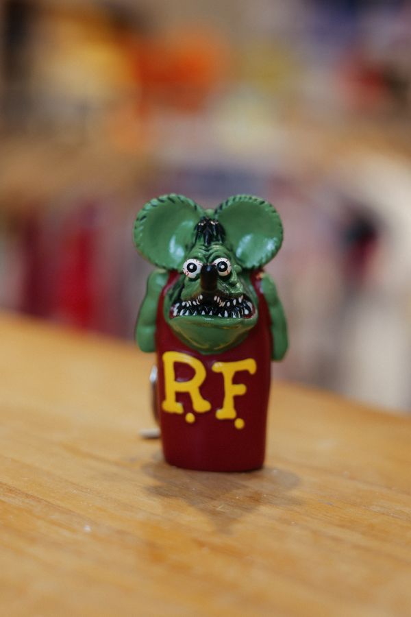 RAT FINK  老鼠芬克 打火機套 吊飾 / 鑰匙圈 RAT FINK 
老鼠芬克 打火機套 吊飾 / 鑰匙圈