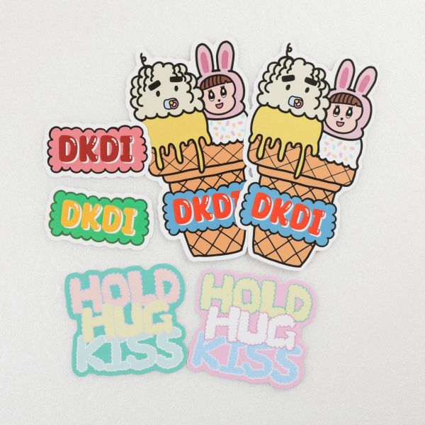 DKDI HOLD HUG KISS 摟抱親冬季系列：帽TEE / 帽子 / 手機繩 DKDI HOLD HUG KISS 摟抱親
