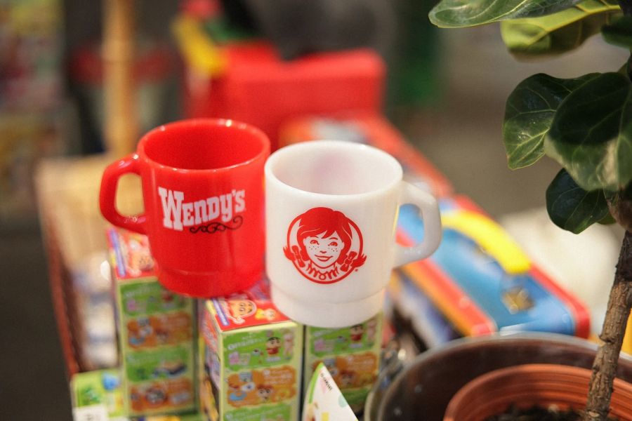 The Wendy's Company 溫蒂漢堡 牛奶杯 / 水杯 / 漱口杯 The Wendy's Company 溫蒂漢堡 牛奶杯 / 水杯 / 漱口杯）
