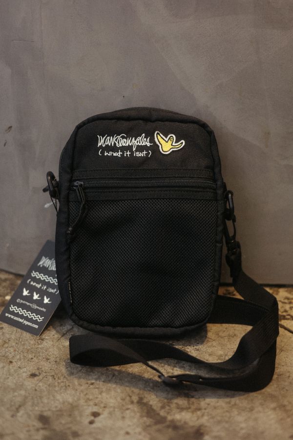 MARK GONZALES (what it isnt) SHOULDER BAG 斜肩小包 MARK GONZALES (what it isnt)

SHOULDER BAG 斜肩小包