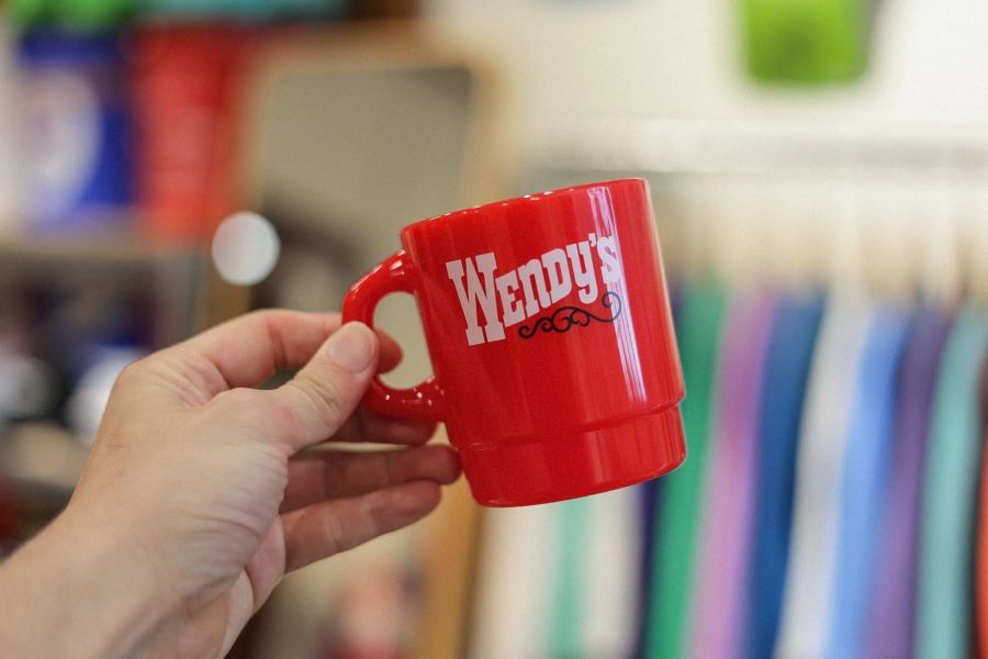 The Wendy's Company 溫蒂漢堡 牛奶杯 / 水杯 / 漱口杯 The Wendy's Company 溫蒂漢堡 牛奶杯 / 水杯 / 漱口杯）