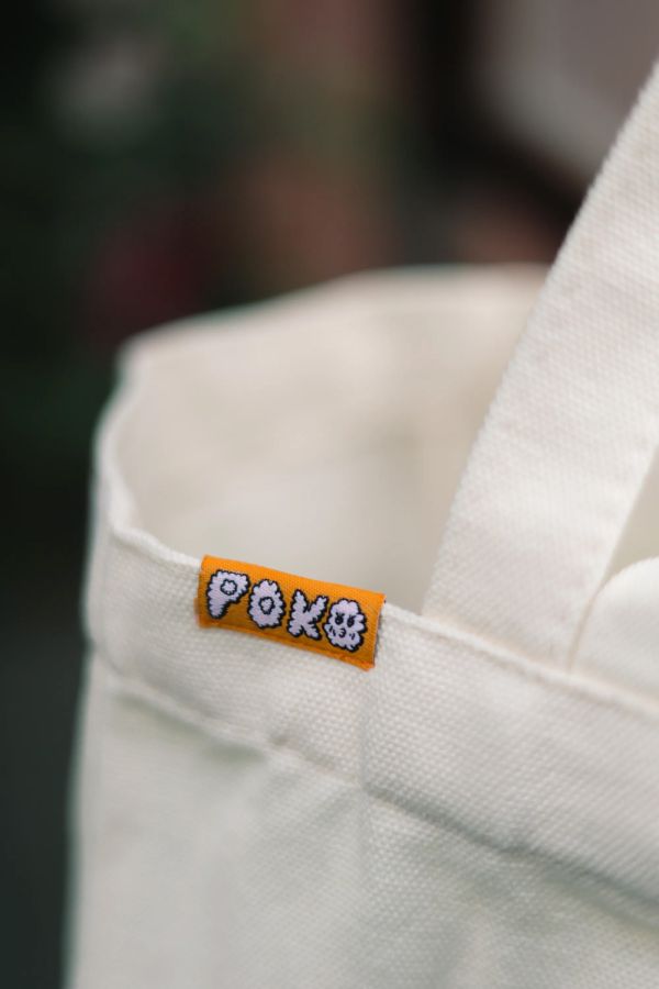 POKO ポコ大王 CHIKOCHAN TOTEBAG 立體口袋 帆布包 / 手提袋 (米白) POKO ポコ大王 CHIKOCHAN TOTEBAG 立體口袋 帆布包 / 手提袋 (米白)
