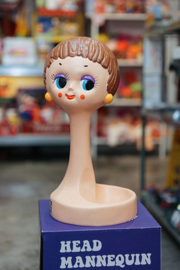 HEAD MANNEQUIN DISPLAY 傳奇超模 TWIGGY 「頭模展示架」 HEAD MANNEQUIN DISPLAY