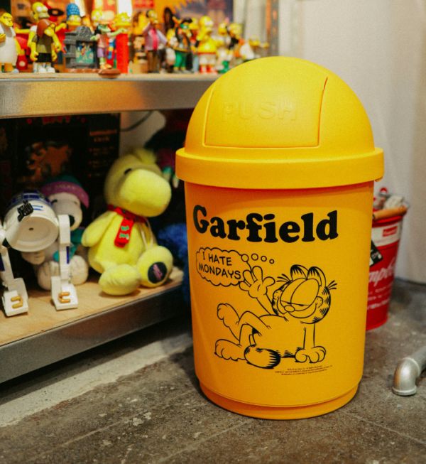 GARFIELD DUST BIN 加菲貓 垃圾桶 GARFIELD DUST BIN 加菲貓 垃圾桶