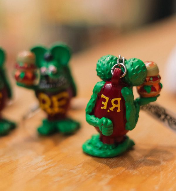 RAT FINK R.F. 老鼠芬克 漢堡吊飾 / 鑰匙圈 RAT FINK R.F. 老鼠芬克 漢堡吊飾 / 鑰匙圈