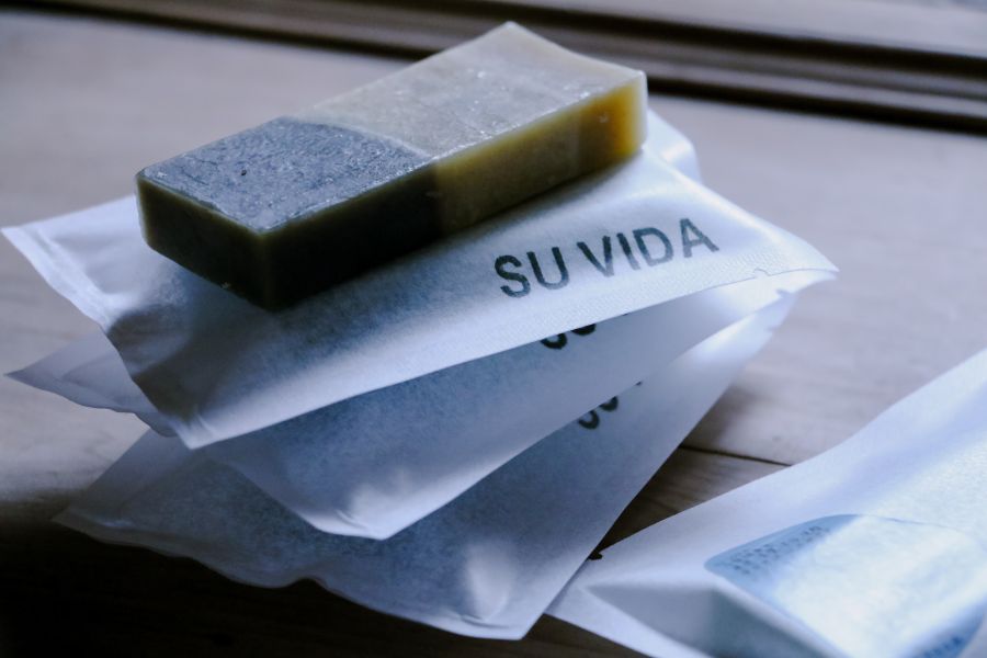 艾安/隨身小皂 SUVIDA,SOAP,手工皂,沐浴,洗澡,精油,藝術,天然,儀式感,實用交換禮物,冷製皂,天然保濕因子,友善肌膚,環境友善,極簡生活,減少瓶瓶罐罐,無動物實驗,台灣製造,MADEINTAIWAN