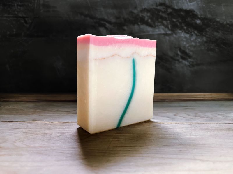 盛｜乾性肌適用 SUVIDA,SOAP,手工皂,沐浴,洗澡,精油,藝術,天然,儀式感,實用交換禮物,冷製皂,天然保濕因子,友善肌膚,環境友善,極簡生活,減少瓶瓶罐罐,無動物實驗,台灣製造,MADEINTAIWAN