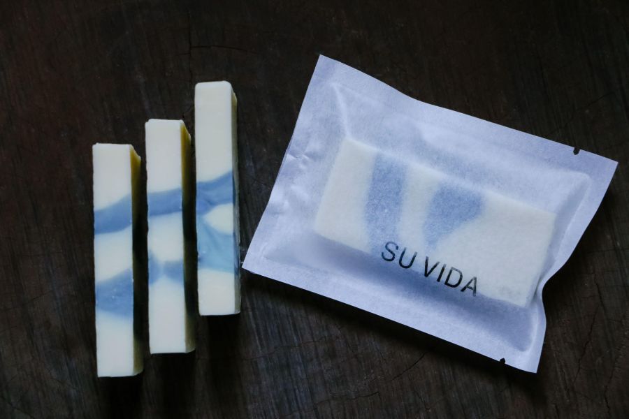 極/涼感隨身小皂 SUVIDA,SOAP,手工皂,涼感皂,沐浴,洗澡,精油,藝術,天然,儀式感,實用交換禮物,冷製皂,天然保濕因子,友善肌膚,環境友善,極簡生活,減少瓶瓶罐罐,無動物實驗,台灣製造,MADEINTAIWAN