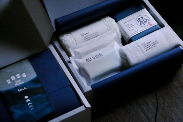 禮盒 | 中秋限定 | 預購中 中秋節限定,中秋禮盒,SUVIDA,SOAP,手工皂,沐浴,洗澡,精油,藝術,天然,儀式感,實用交換禮物,冷製皂,天然保濕因子,友善肌膚,環境友善,極簡生活,減少瓶瓶罐罐,無動物實驗,台灣製造,MADEINTAIWAN