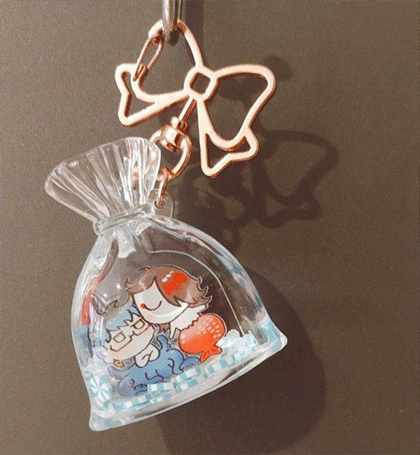 《神祕生物飼養金魚袋》 Oil Injection Charm　／Nijisanji-EN／VTuber　Ikeakuma　Goods　BY：Lileyn 