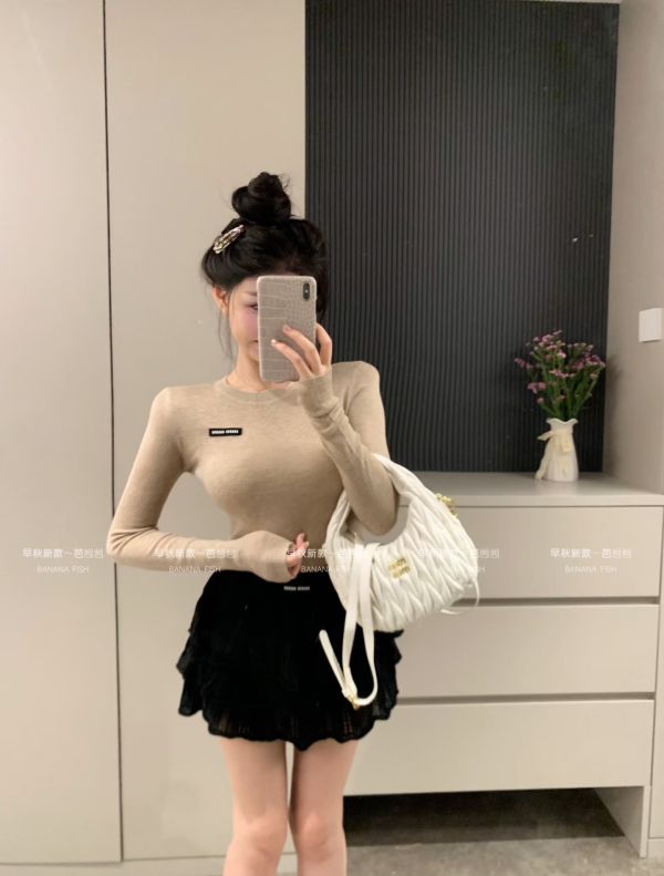 現貨 – miu系針織上衣 