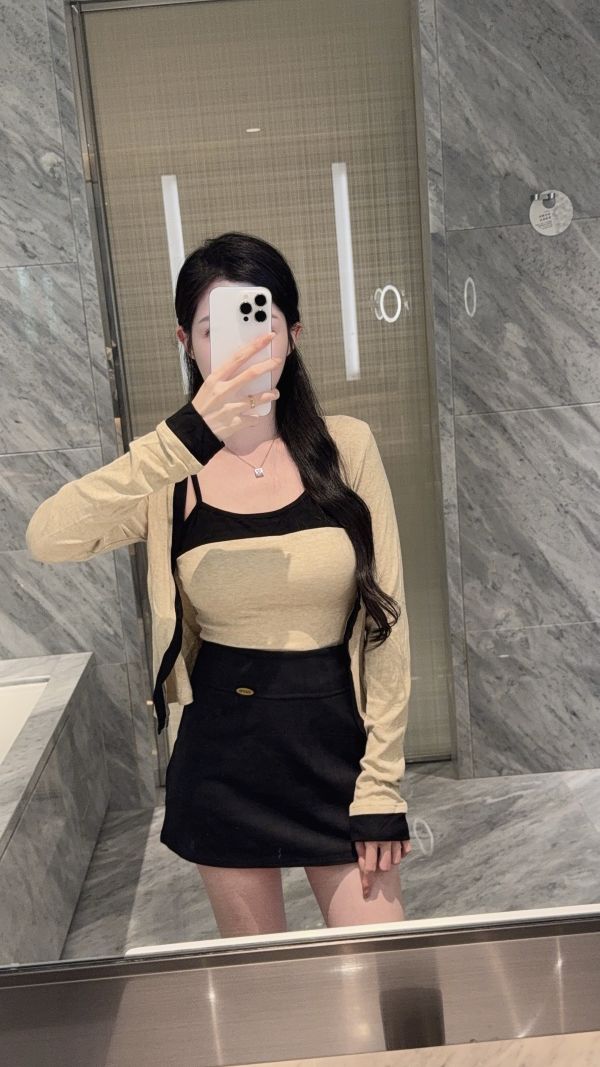 現貨 – 溫柔必備兩件式上衣 