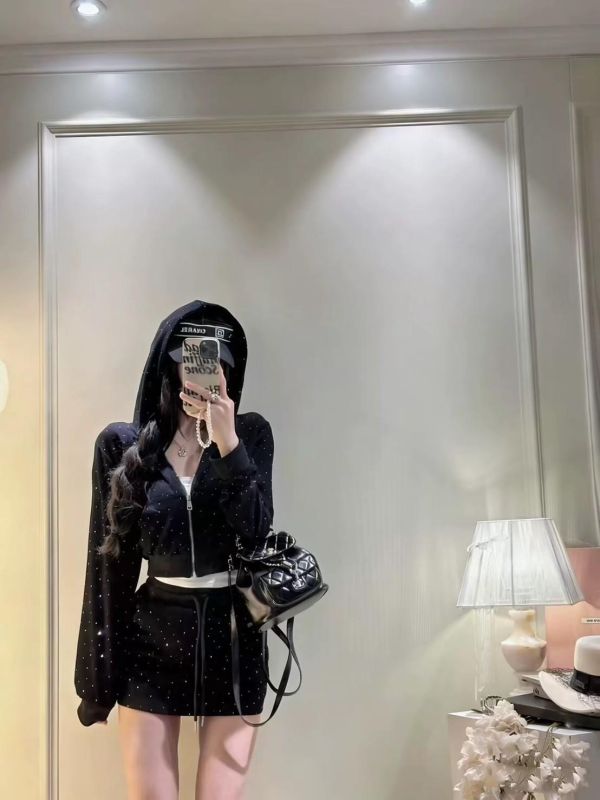 本期必收⋆ 𐙚 ̊.鑽鑽短裙套裝 