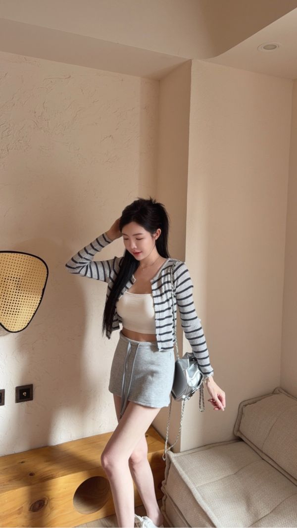 現貨 – 條紋針織小外套 