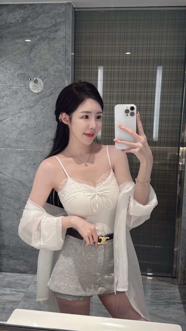 時髦look x 凱旋門皮帶褲裙 