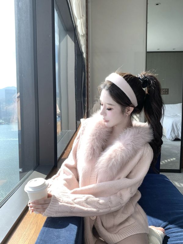 現貨 – 狐狸毛領針織毛衣外套 