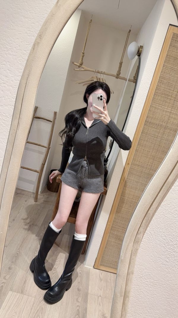 現貨 – 造型毛呢短褲 