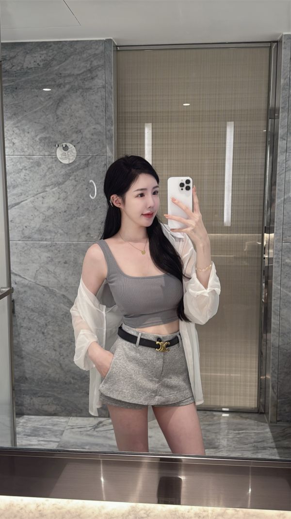 時髦look x 凱旋門皮帶褲裙 