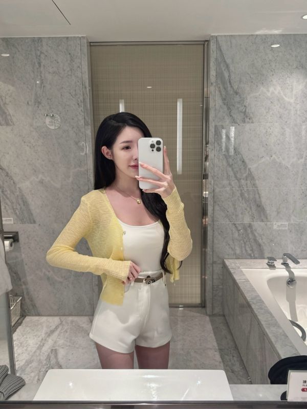 現貨 – 純色質感西裝短褲 