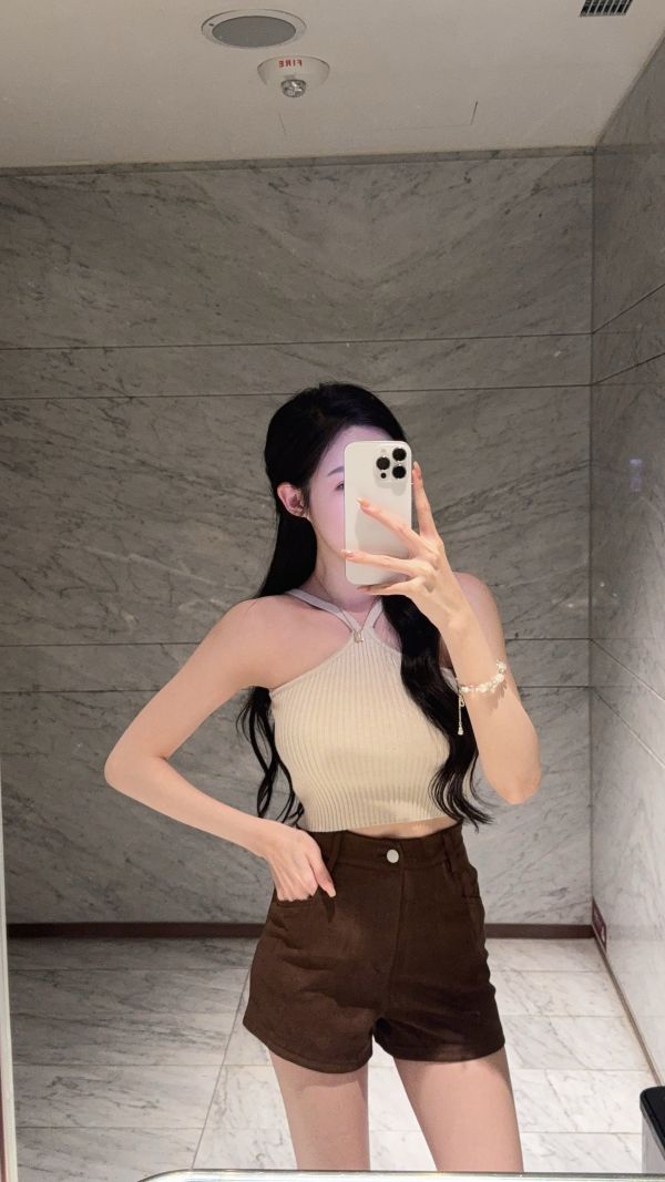 現貨 – 掛脖針織小背心 