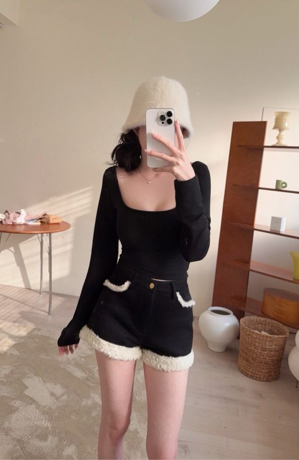 現貨 – 好身材方領發熱衣 