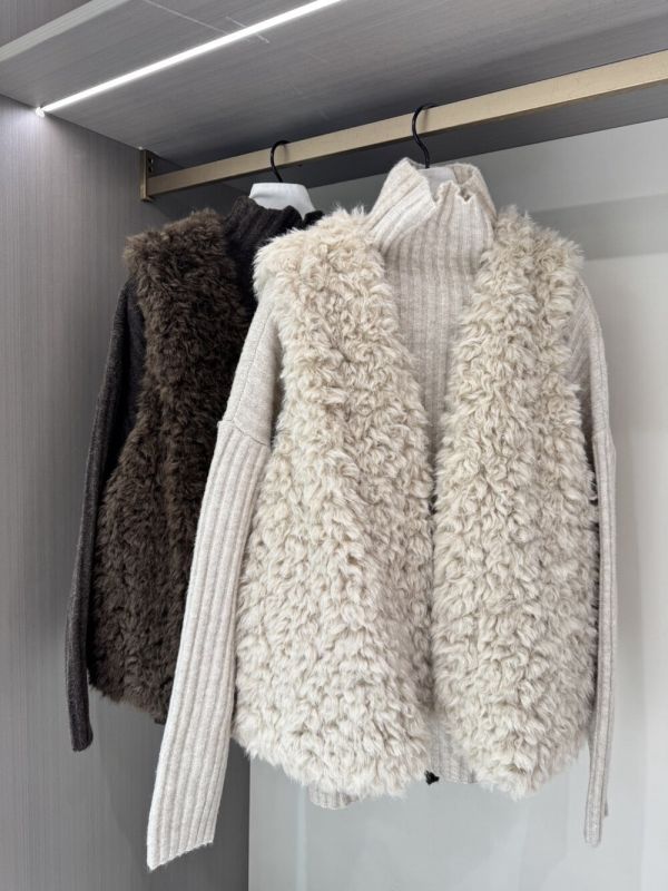 現貨 – 泰迪毛毛背心毛衣set 