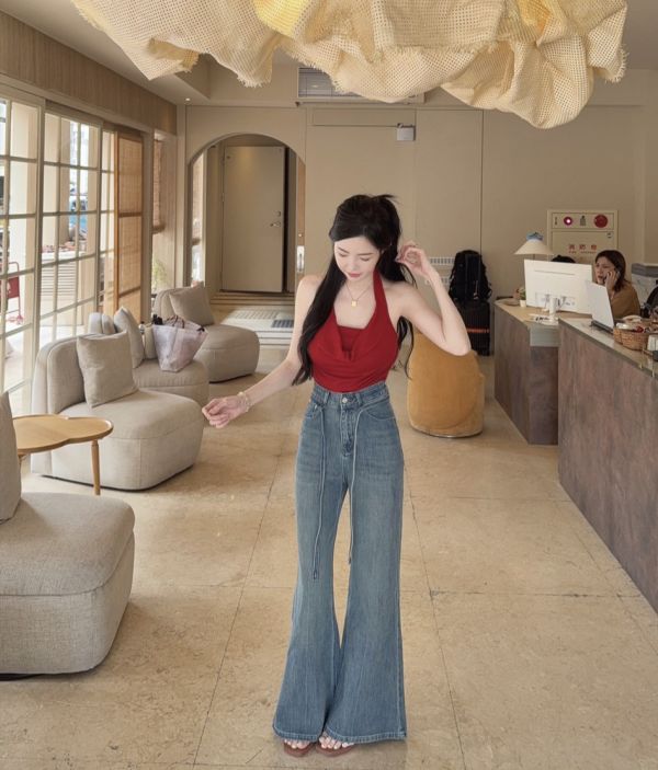 現貨 – 好身材垂領上衣 