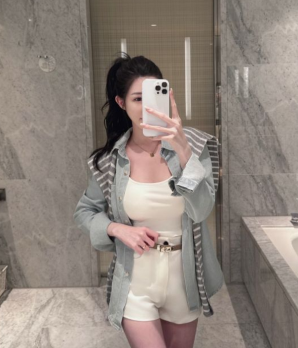現貨 – 純色質感西裝短褲 