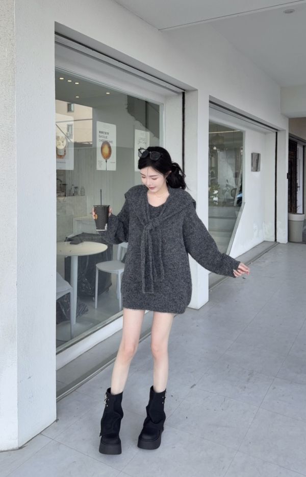 現貨 – 慵懶軟糯披肩毛衣 