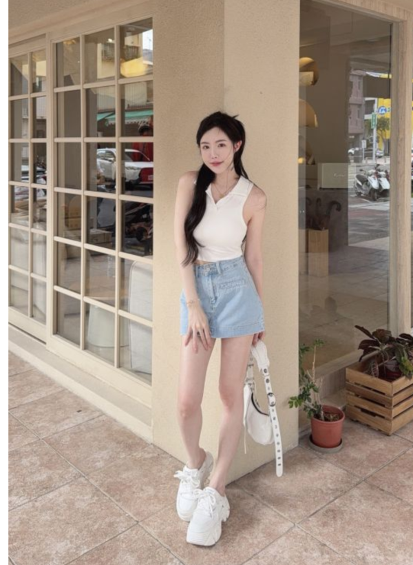 現貨 – 好身材小領背心 