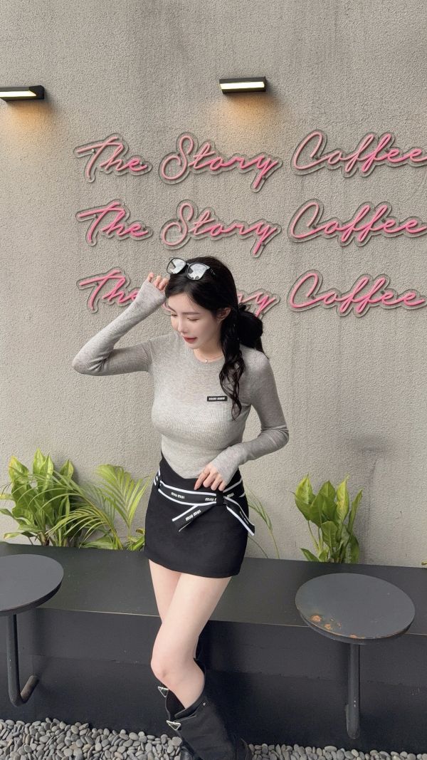 現貨 – miu系針織上衣 